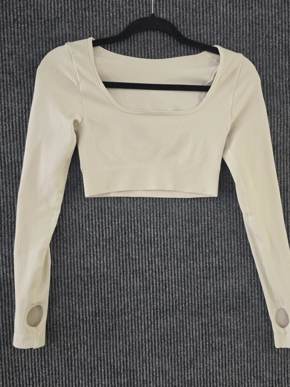 Ribbed Long-Sleeve Crop Top in Cream